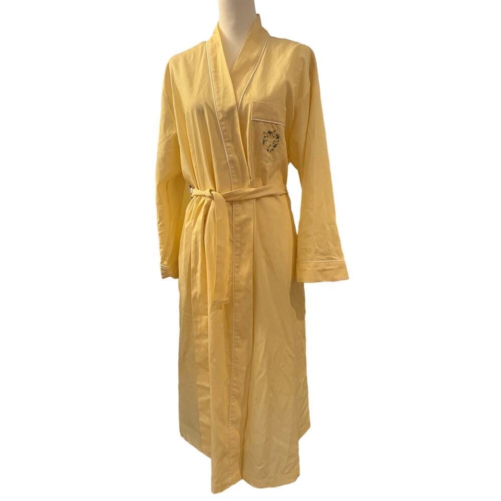 CABERNET womens long bathrobe embroiered breast pocket and belt size medium - Picture 2 of 9